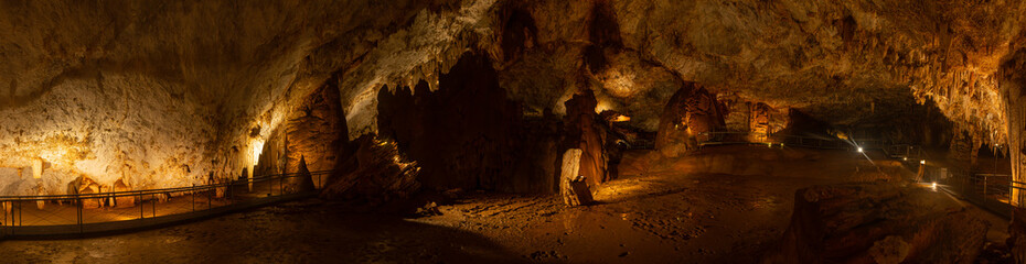 Pozalagua Cave, unique in the world.