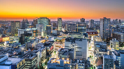 Fototapeta na wymiar 川崎駅前の都市夕景【神奈川県・川崎市】　 Urban sunset view of Kawasaki city - Kanagawa, Japan