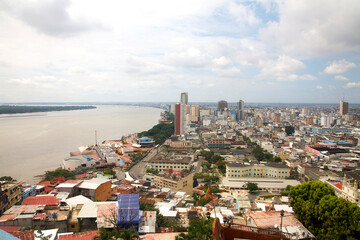 Reise durch Südamerika. Riobamba in Ecuador. Guayaquil, Faro Las Peñas Aussichtspunkt