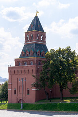 The Konstantino-Eleninskaya Tower was photographed against a cloudy sky.