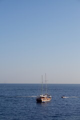 Fototapeta premium Sailing boat floating in the Tyrrhenian Sea 