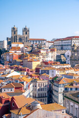Fototapeta na wymiar ポルト歴史地区の美しい町並み