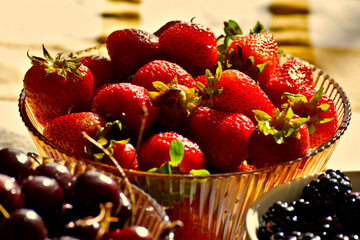 Bol con frutillas