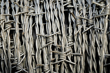 Stacheldraht aufgerollt