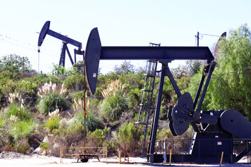 The Inglewood Oil Field pumpjack located in the Baldwin Hills, Los Angeles, California - 717031873
