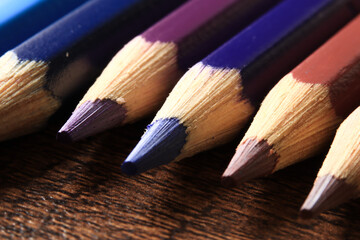 macro photography of crayon tips.