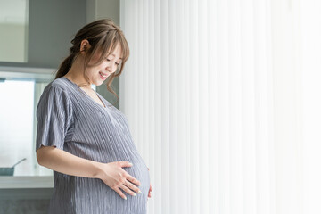 妊婦・妊娠中のプレママ・出産準備（胎動・胎児）
