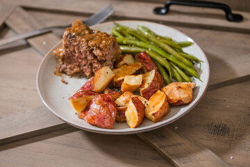 graphic design, typography, element, abstract, background, texture, illustration, vector, geometric, vintage, minimalistic, watercolor, grunge, floral, technology, logo, banner, infographic, pattern