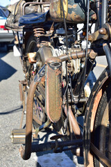 Fototapeta na wymiar 古いバイクの方向指示器