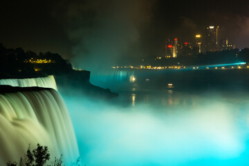 Fototapeta na wymiar Falls at night. 
