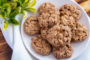 Crunchy Elegance: Almond Cookies Temptation