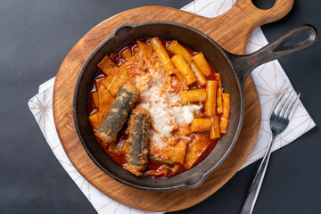 Yukgaejang, Korean food, side dishes, bibimbap, pork rice bowl, stir-fried pork, bulgogi rice bowl, bulgogi, pork cutlet, rice bowl, grilled spam, fried rice, tteokbokki, red bean shaved ice