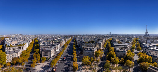 パリ、エトワール凱旋門の屋上から見たパリ市街。