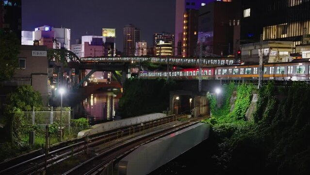 4k Multiple Tokyo Trains Departing Ochanomizu Station Towards Akihabara at Night