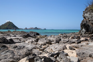 Fototapeta na wymiar Intertidal zone of a beach with turquoise waters in south Lombok