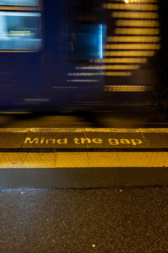 Train Passing Platform Saying Mind The Gap