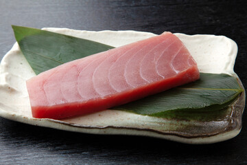 キハダマグロの刺身