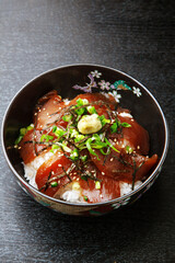 マクロの漬け丼