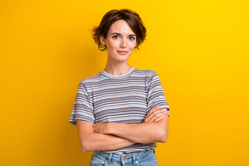 Photo of confident pleasant pretty woman with bob hairdo dressed t-shirt standing hold arms crossed...
