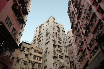 A crowded city, a dense cluster of building, closely packed city