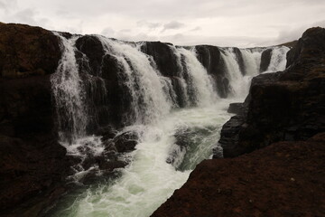 Kolugljúfur is a very pretty canyon located in the north of Iceland and known for its Kolufossar falls that flow to the bottom of the gorge