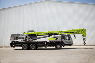 Mobile Crane Trucks for construction 