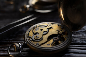 Mechanical watch repair, watchmaker's workshop