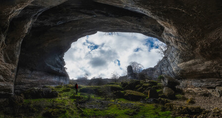 La cueva