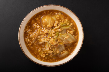 白菜の鶏マーボー丼