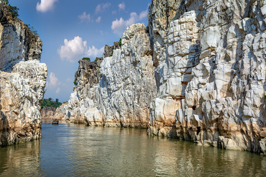 Jabalpur, Madhya Pradesh/India : October 24, 2018 &ndash; Dhuandhar waterfall in Narmada river at Bhedaghat, Jabalpur.