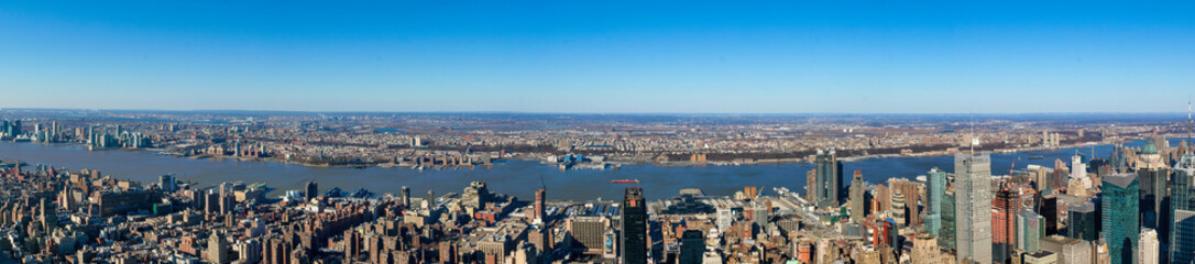 Fototapeta na wymiar New York City Daytime Panorama: Hudson River Skyline Banner View
