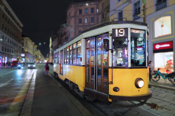 tram a milano, street car in milan 