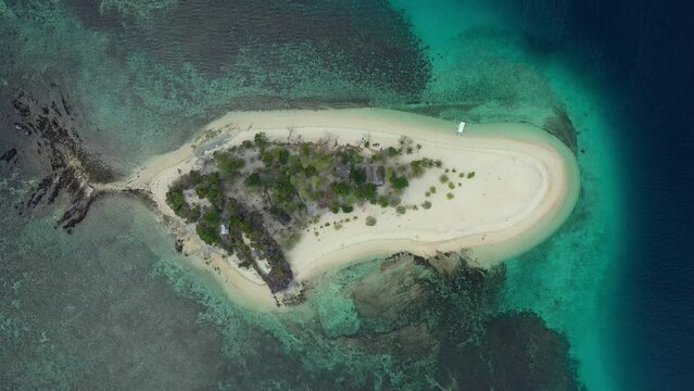 Aerial view of Pagtenga Island (North Kay)