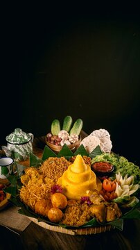 nasi tumpeng, nasi kuning, sundanese cuisine, foodphotography