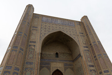 Fototapeta na wymiar Samarkand, Uzbekistan - December 27th, 2023: Bibi-Khanym Mosque