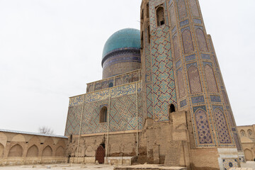 Obraz premium Samarkand, Uzbekistan - December 27th, 2023: Bibi-Khanym Mosque