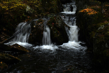 Fototapeta na wymiar Natural Waterfall