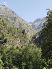 Fototapeta na wymiar Villages de montagne dans les Alpes françaises