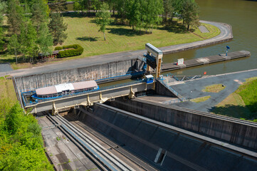 Schiffshebewerk am Rhein-Marne-Kanal bei Saint-Louis - Arzviller. Department Mosel in der Region...