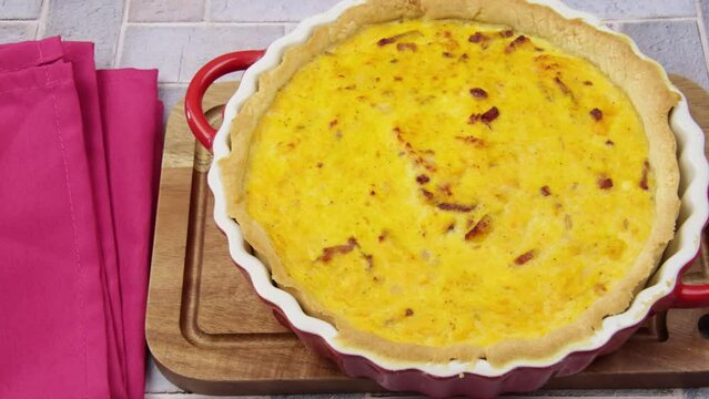 quiche &agrave; la citrouille et aux lardons