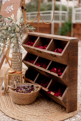  negro, boda, colores, flores, mesas, vajilla, cuberteria, manteleria, marcasitios, corbata, blazer, zapapatos, sillas, copas, ceremonia, bebida, comida, blanco, color, bodas