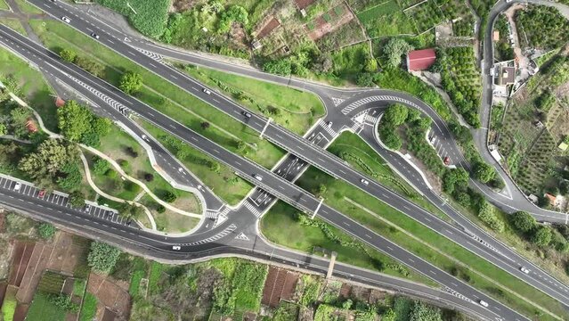 autopista desde punto de vista aereo