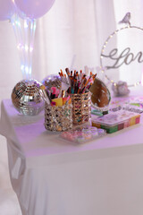 empresario, camisa, chaqueta, gente, moda, indumentaria, hombre, persona, falda, formal, exitos, negro, boda, colores, flores, mesas, vajilla, cuberteria, manteleria, marcasitios, corbata, blazer, zap