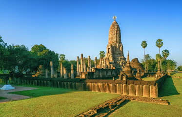 Wat Phra Sri Rattana Mahathat Rajaworavuharn temple in Si Satchanalai historical park, Thailand - 720415025