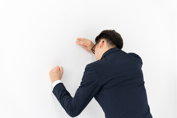 苦悩するビジネスマン