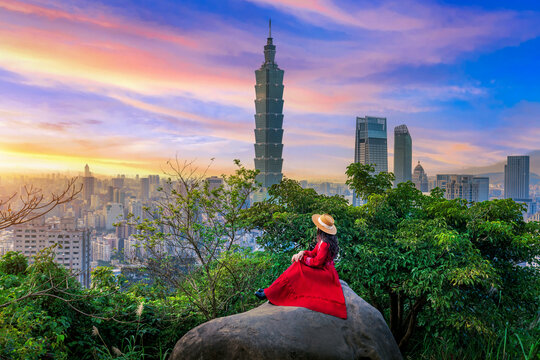 Tourist enjoying view on mountains in Taipei, Taiwan.
