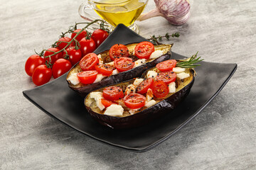 Baked eggplant with cheese and tomato