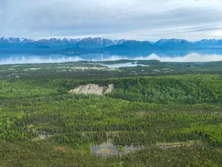 Photo sur Plexiglas Bouleau Lake Clark National Park in Alaska. Hardenburg Bay, Lake Clark, Port Alsworth, Tanalian River, beaver ponds, Spruce forest, birch groves. Private Port Alsworth Airport, public Wilder Natwick Airport.