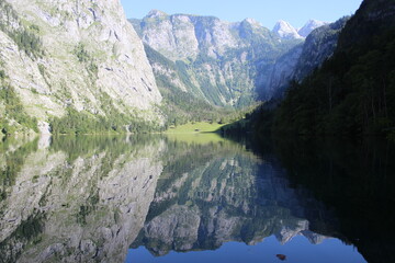 Fototapeta na wymiar Königssee mirror lake mountains