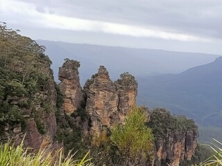 Fototapeta na wymiar Three sisters (Blue Mountains) NSW AUSTRALIA 